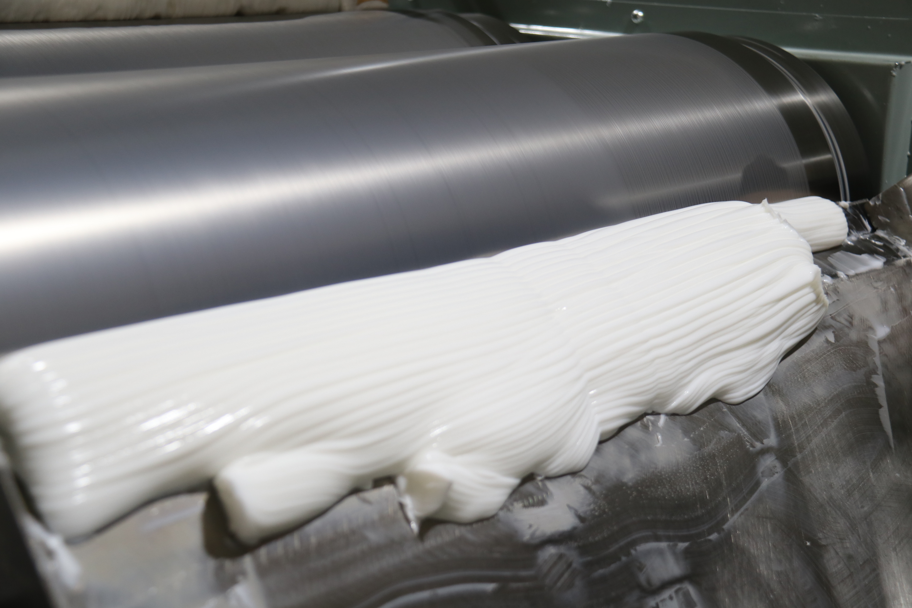 High-wear-resistant fluorinated grease solution for robot gearboxes